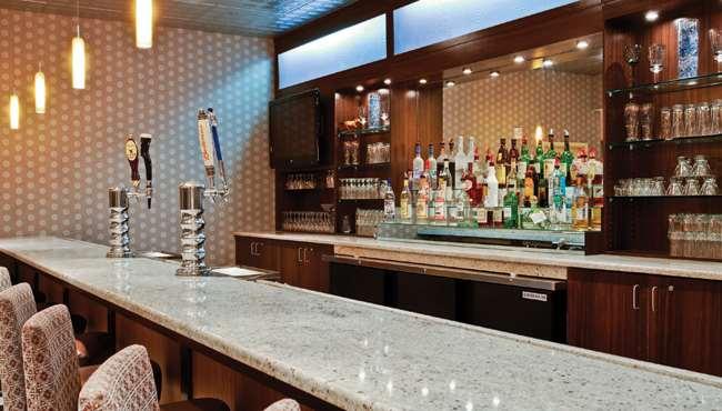 Radisson Freehold Hotel Buitenkant foto